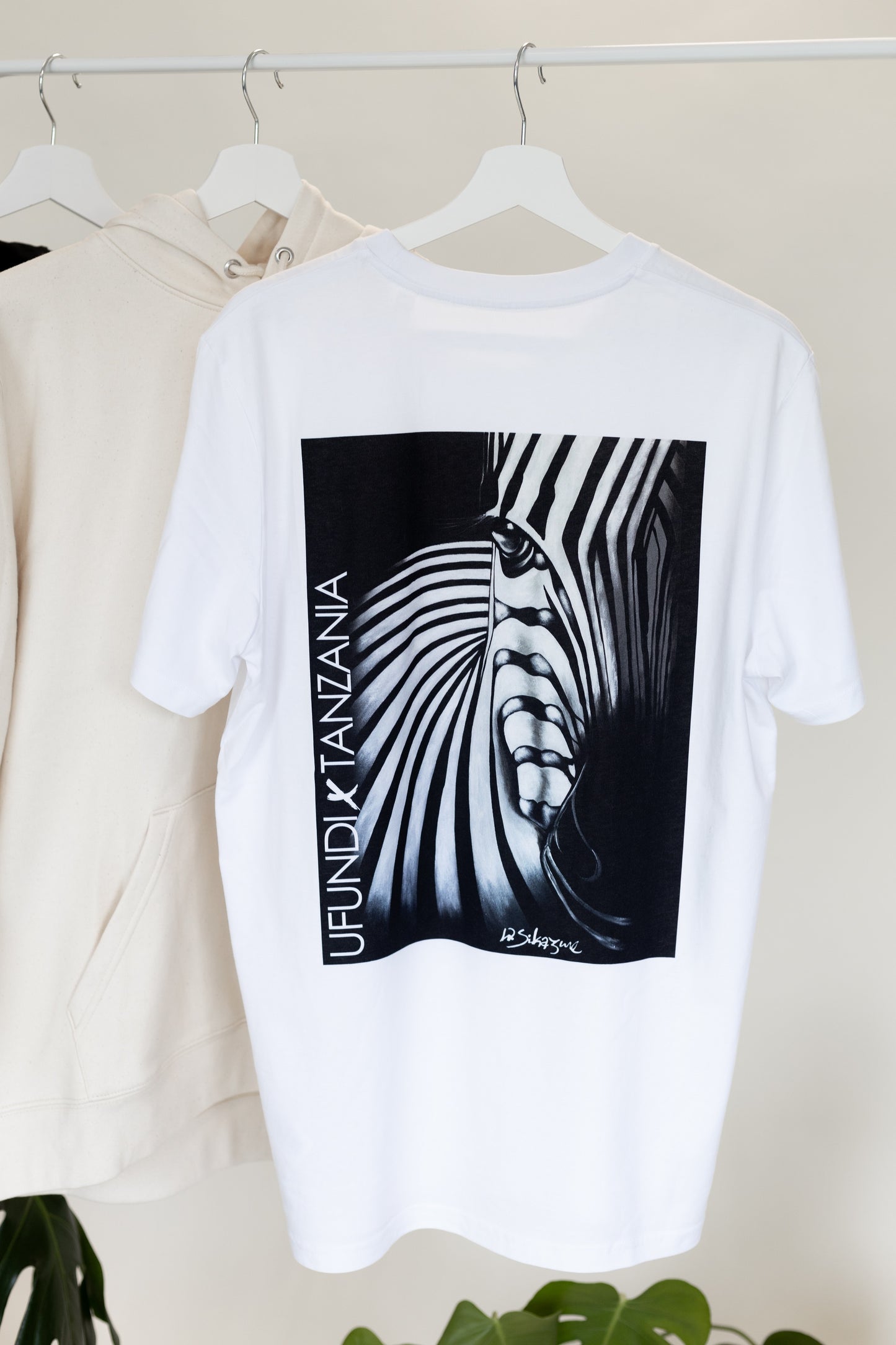 "Zebra" Basic T-Shirt