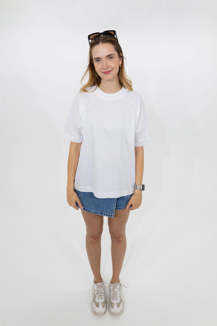 "Puerta Europea" Oversized-Fit T-Shirt